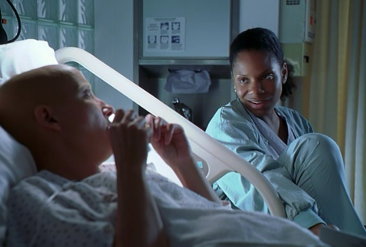 Vivian e l’infermiera Susie (Audra McDonald)