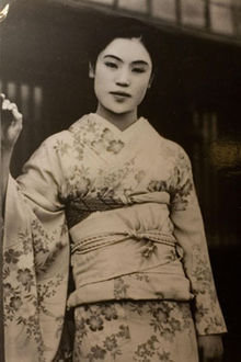 La geisha Matsuei, che Kawabata Yasunari conobbe nel 1934 e alla quale si ispirò per il personaggio di Komako
